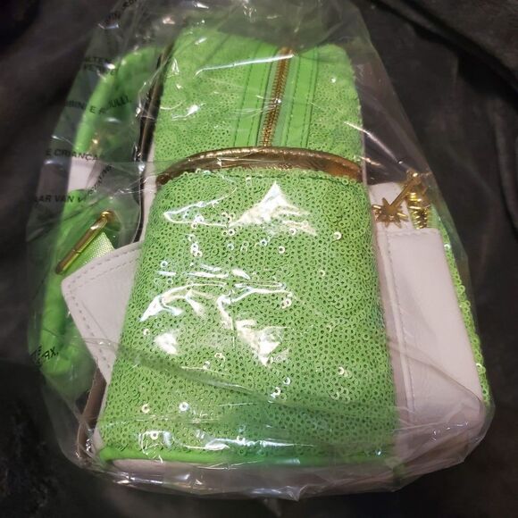 loungefly Peter Pan Tinkerbell Mont Green Sequin Mini Backpack - Picture 4 of 5
